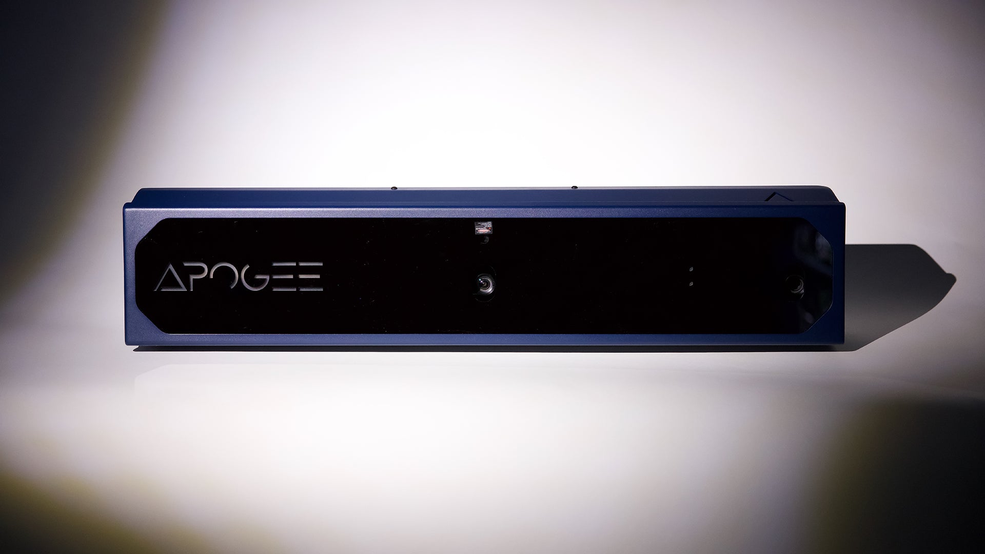 Illustrative TruGolf APOGEE launch monitor product image